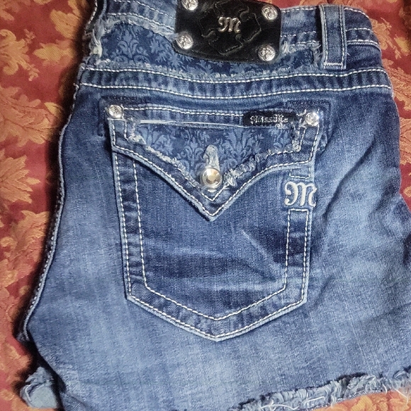 Miss Me Denim - Miss Me Women's Jeans with Intricate Pocket Design